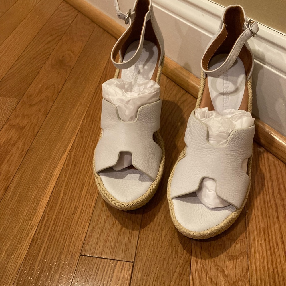 L’AmourDesPieds (LDP) off white leather espadrille ankle strap wedge shoes